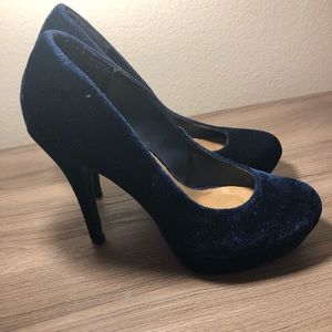 LC Lauren Conrad Johanna Navy Velvet Pumps